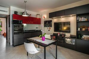 Modern Apartment Giovanni Square IUN Q6922 img3