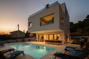 Luxury Villa Sabina with a view of Pula