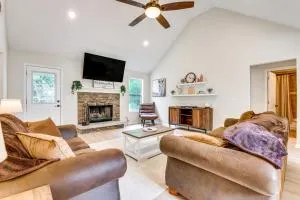 Game Room and Peaceful Deck Dacula Family Home - Dacula