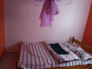 3 Bed Guesthouse with with Water, Electricity Wifi