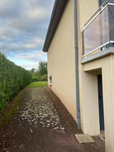 Maisons de vacances Charmante maison de ville climatisee avec Wifi : photos des chambres