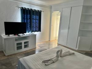 芭提雅南路4卧4卫 Blue Star Pool Villa 近步行街和夜市