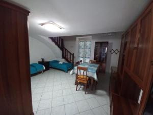 Agenzia Aprea, La Casa di Rosy