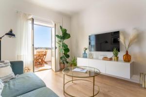 Clifftop Nest Arrifana