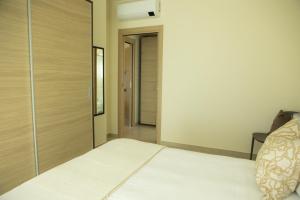 Two-Bedroom Apartment and Sea View