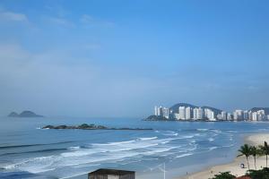 Vista-Mar - 3 suítes com Ar Condicionado e Quarto Casal com Ar condicionado - 100m da Praia