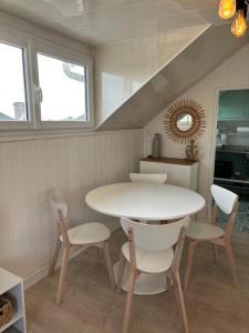 Appartements ASNELLES - Studio a 300m de la mer : photos des chambres