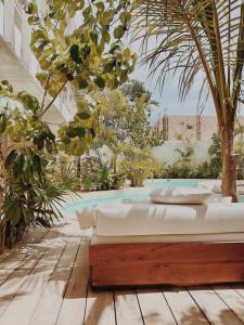 Infinity pool in veleta