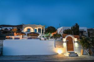 VETUS PORTUM SUITES TINOs