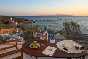 VETUS PORTUM SUITES TINOs