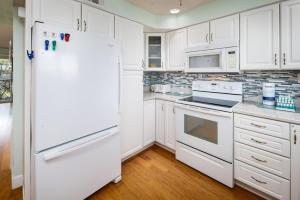 Seaspray Condos - 108D