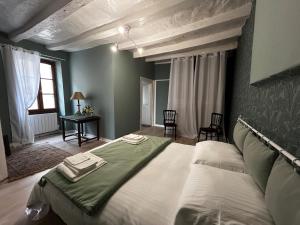 Maison de charme à Barrou, proche La Roche-Posay, cour, lave-linge, lave-vaisselle, WIFI, animaux OK - FR-1-541-110