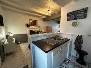 Maison de charme à Barrou, proche La Roche-Posay, cour, lave-linge, lave-vaisselle, WIFI, animaux OK - FR-1-541-110