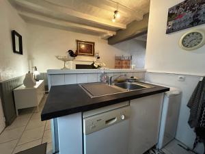 Maison de charme à Barrou, proche La Roche-Posay, cour, lave-linge, lave-vaisselle, WIFI, animaux OK - FR-1-541-110