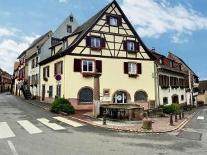 Appartements Gite renove de charme a Gueberschwihr, au coeur du vignoble, ideal pour 2 personnes - FR-1-722-10 : photos des chambres