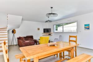 Maisons de vacances Agreable maison neuve avec spa : Maison 3 Chambres 