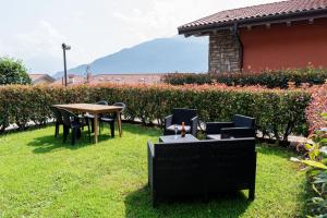 SantAnna Villetta Giardino - Pianello del Lario by LoveComo