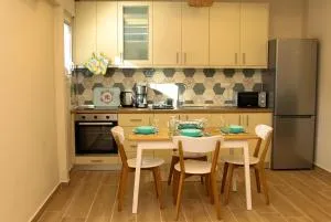 Secret Garden Guesthouse - Prosfiges