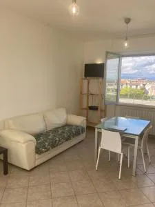 S a f e t y House Treviglio Milano - Misano di Gera dʼAdda