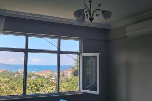 Deniz ve Doğa Manzaralı Daire Arsin-Trabzon