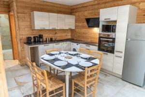 Chalets Residence Pramouton - Sublime chalet aux grands espaces de convivialite MAE-8831 : photos des chambres