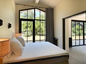 Maisons de vacances Maison spacieuse avec piscine et acces plage - FR-1-434-69 : photos des chambres