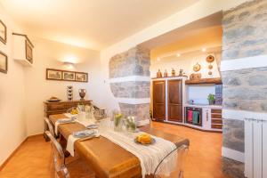 Villa Loris - History & Luxury