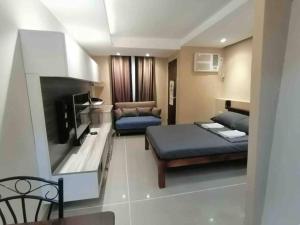 Affordable Cozy Studio 1-Ride to SM Cebu & Ayala