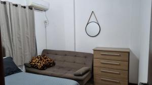Bombas Bombinhas, a 50m do Mar, Apartamento 2 quartos, com churrasqueira na sacada, Ar e Wi-fi