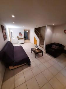 Maisons de vacances T2,PATIO avec jacuzzi,PISCINE 100m2 au pied du Luberon : photos des chambres