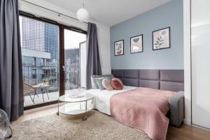 Blue Sky Studio - Burakowska