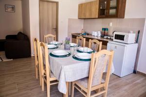 Ízisz Apartman