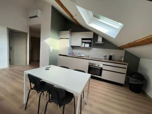 Appartements App T2 proche de la gare 503 : photos des chambres