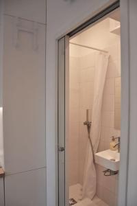 Très Joli Nid Équipé Vue Paris Ascenseur