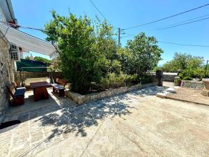 Holiday home in Jadranovo 51527