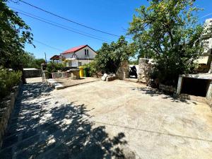 Holiday home in Jadranovo 51527