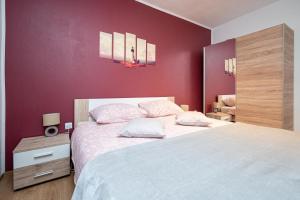 Apartments with WiFi Zadar - 22507