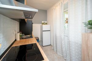 Apartments with WiFi Zadar - 22507