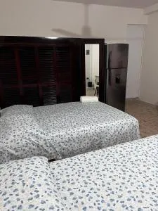 Casita Vélez - Frontera