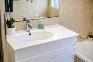 StayAU Cozy Family Comfort Vibrant WIFI 5BRM Glen