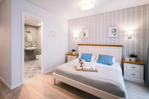 J14A I Rooms & Apartments AUTOMATED SELF CHECK-IN