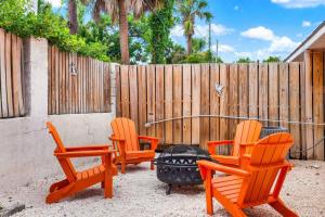 Salt Gypsy Unit A Expansive Outdoor Space w Pool