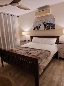 16 Stokes-Hughes Street - With Pool