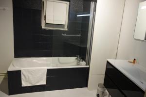 Appartements Colmarappart Rue Des Clefs : Appartement Baumgartner avec 3 Chambres et 2 Salles de bains - 117 m² 