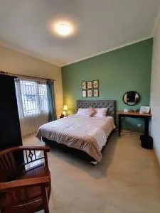 Cottonwood Villa Grandma's 3BR 10pax Wi-Fi BBQ - Cikareumbi 2