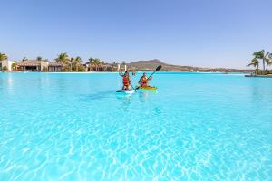 Oceanfront Chic Retreat Studio-Golf-Spa-Jacuzzi & more!