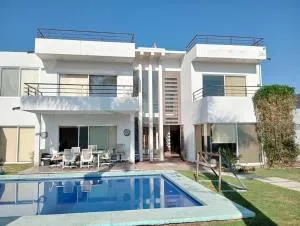 Casa Real - Los Laureles