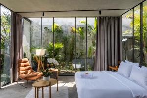 Luxury Industrial Villa with Sauna and Highend Amenities