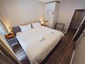 Suite 02 @ Vega Suites, Echoland