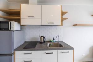 Modern Condo near the Beach - NV531